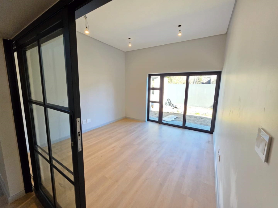 6 Bedroom Property for Sale in Die Boord Western Cape